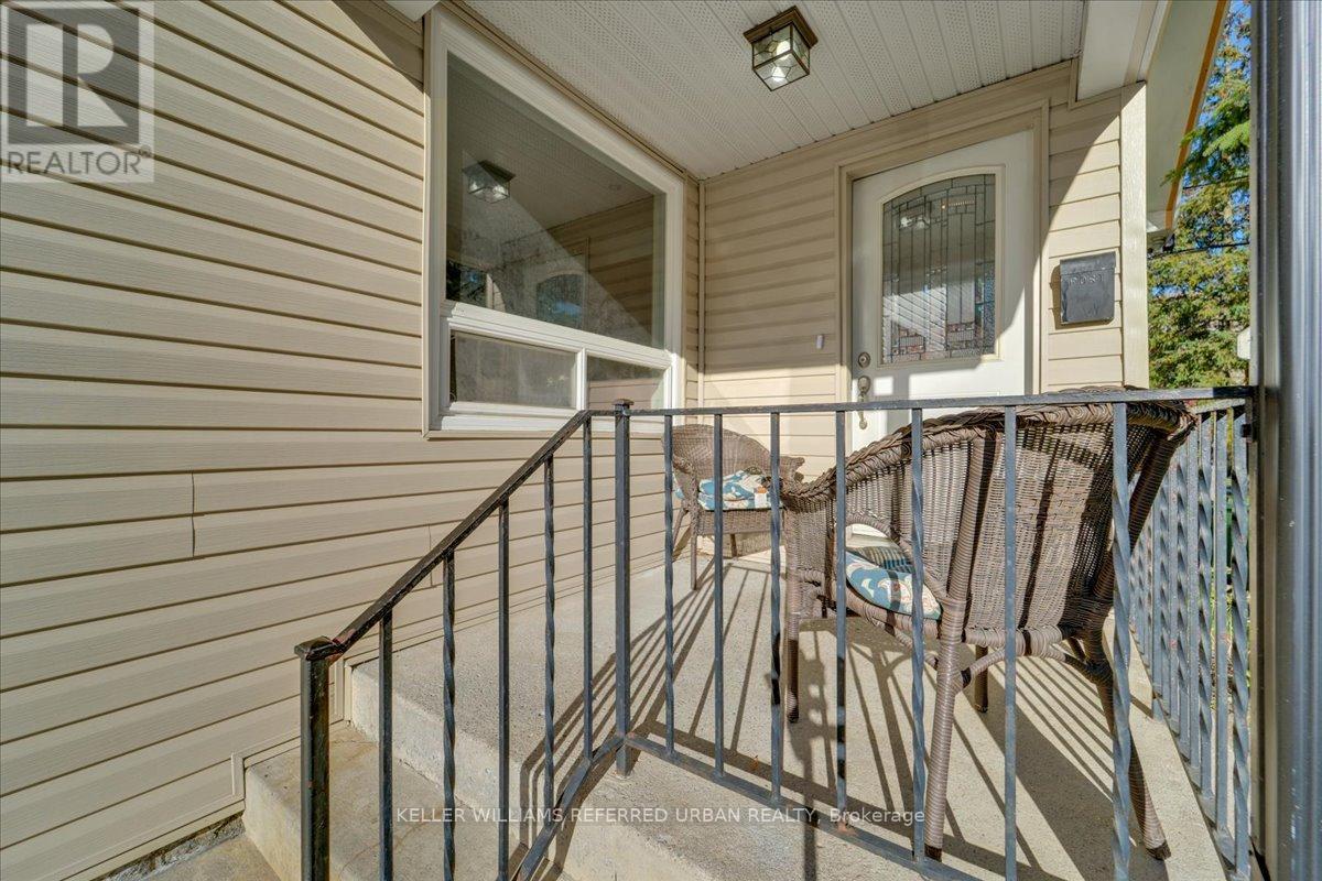 116 Burnett Avenue, Toronto, Ontario  M2N 1V5 - Photo 2 - C12702960