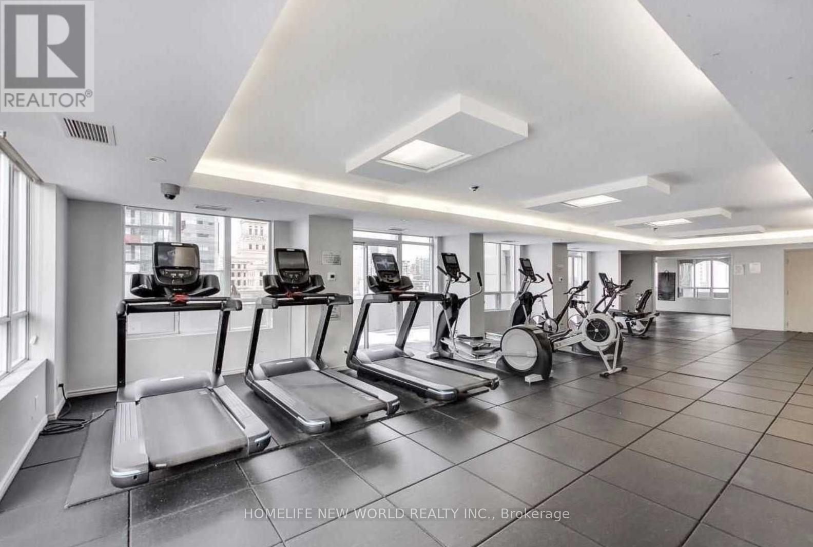 1406 - 140 Simcoe Street, Toronto, Ontario  M5H 4E9 - Photo 12 - C12703090