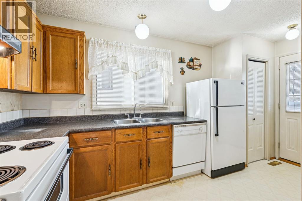 4104 13 Avenue Ne, Calgary, Alberta  T2A 3J8 - Photo 12 - A2279440