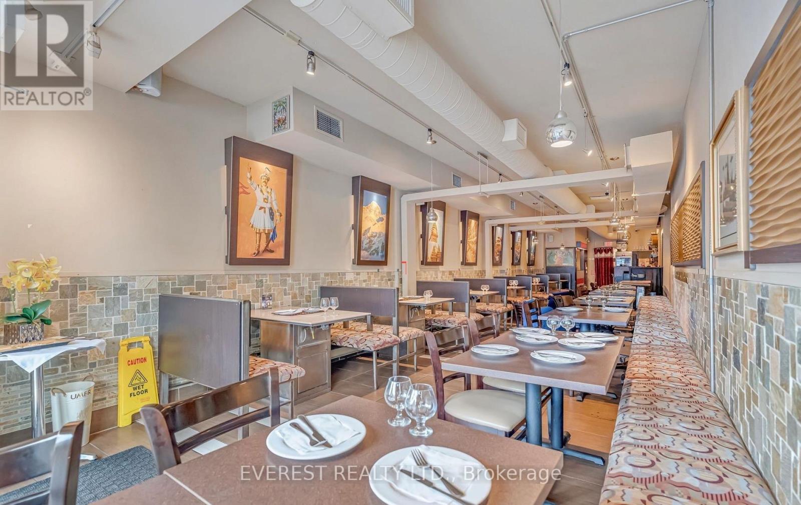 471 Danforth Avenue, Toronto (North Riverdale), Ontario  M4K 1P1 - Photo 4 - E12703082