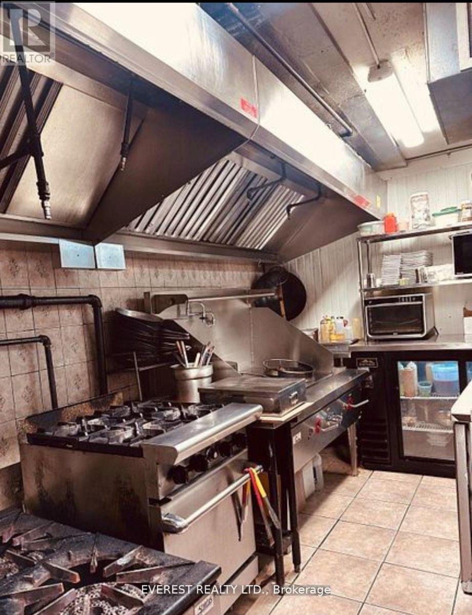 471 Danforth Avenue, Toronto (North Riverdale), Ontario  M4K 1P1 - Photo 5 - E12703082