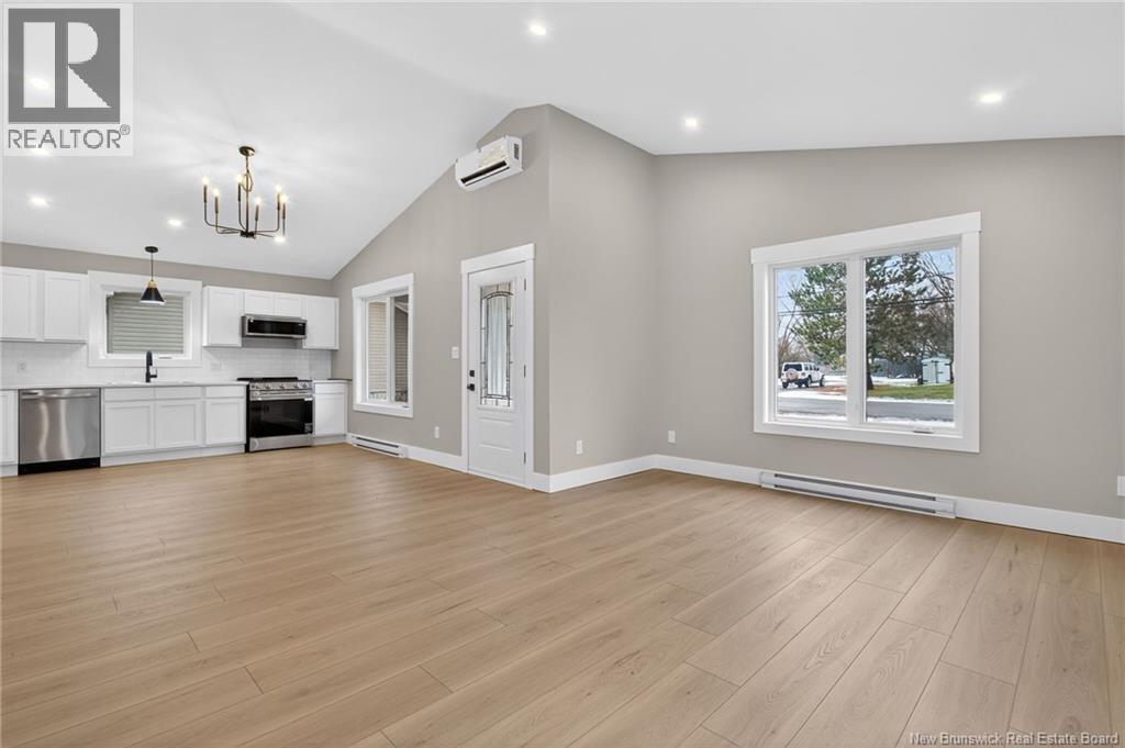 71 Boyd Street, Salisbury, New Brunswick  E4J 2A6 - Photo 4 - NB132334