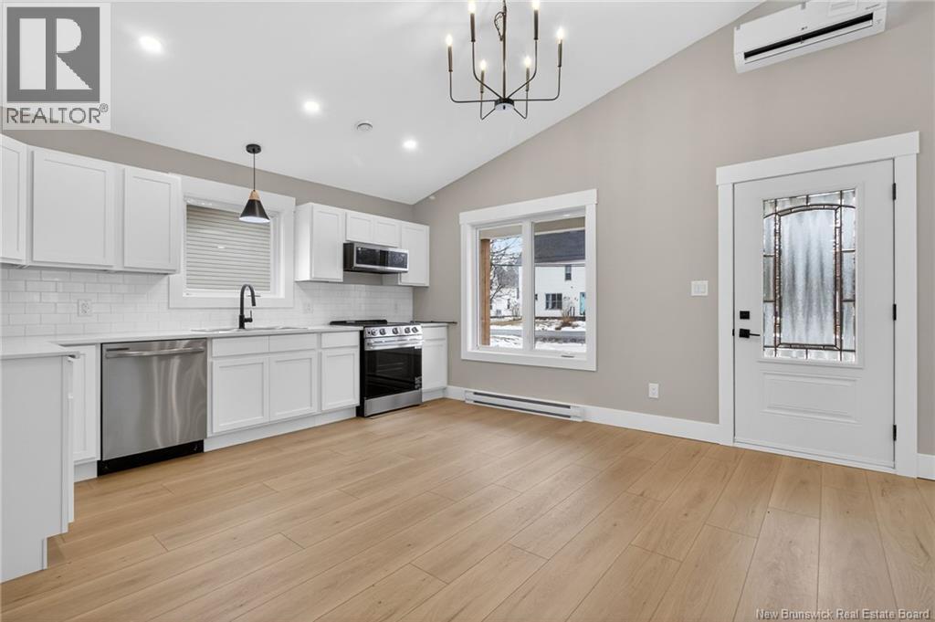 71 Boyd Street, Salisbury, New Brunswick  E4J 2A6 - Photo 6 - NB132334