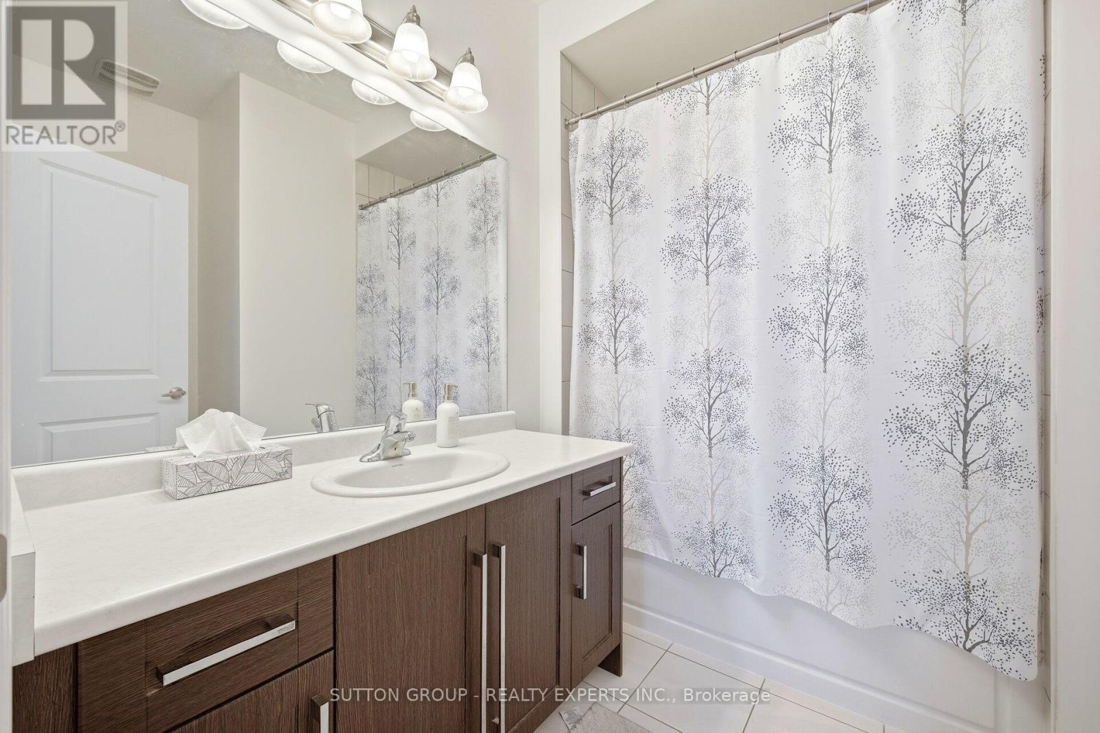 146 Beaconsfield Drive, Vaughan (Kleinburg), Ontario  L4H 4L7 - Photo 29 - N12702838