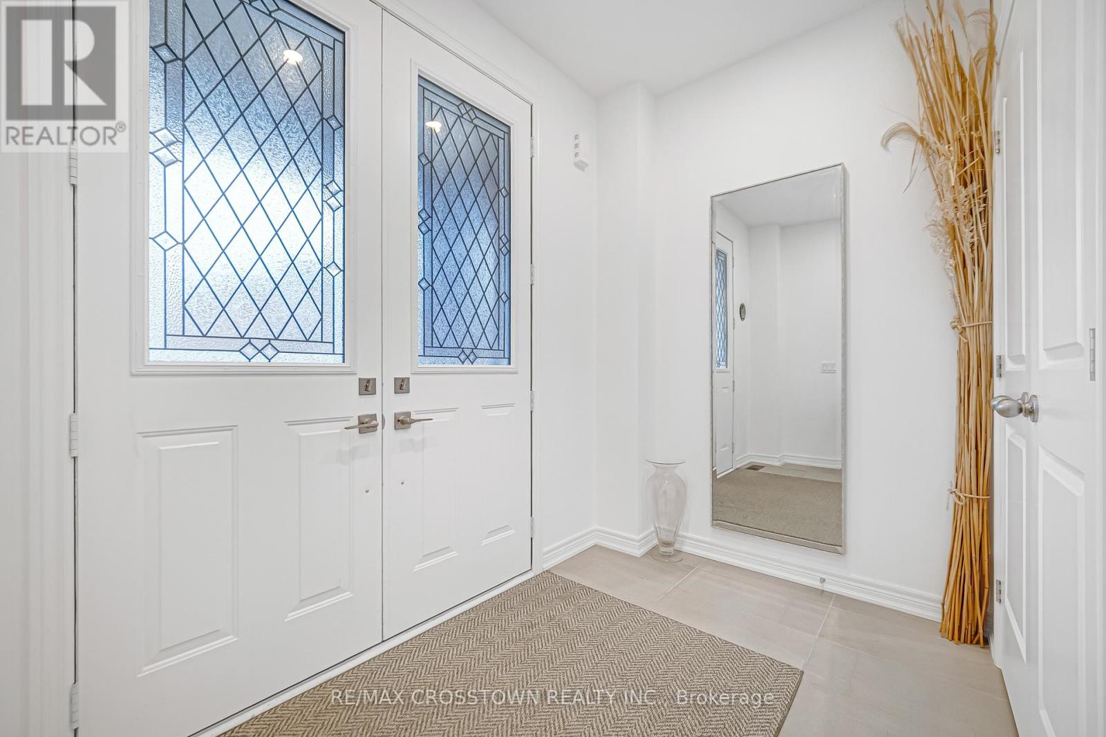 38 Richard Boyd Drive, East Gwillimbury, Ontario  L9N 0S6 - Photo 3 - N12702896