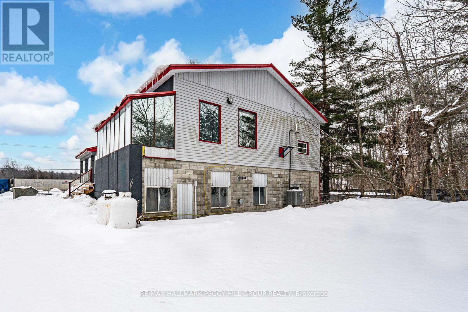 8420 11 Highway S, Severn (Ardtrea), Ontario  L3V 0N4 - Photo 12 - S12702794