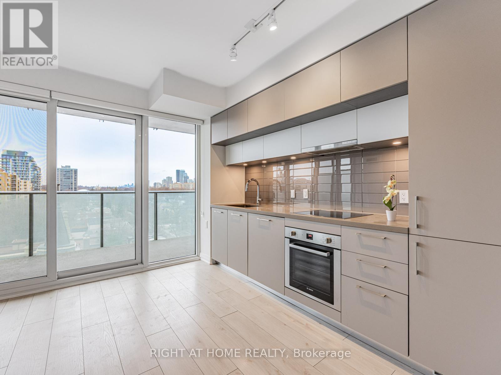 1106 - 99 Foxbar Road, Toronto, Ontario  M4V 0B2 - Photo 11 - C12689722