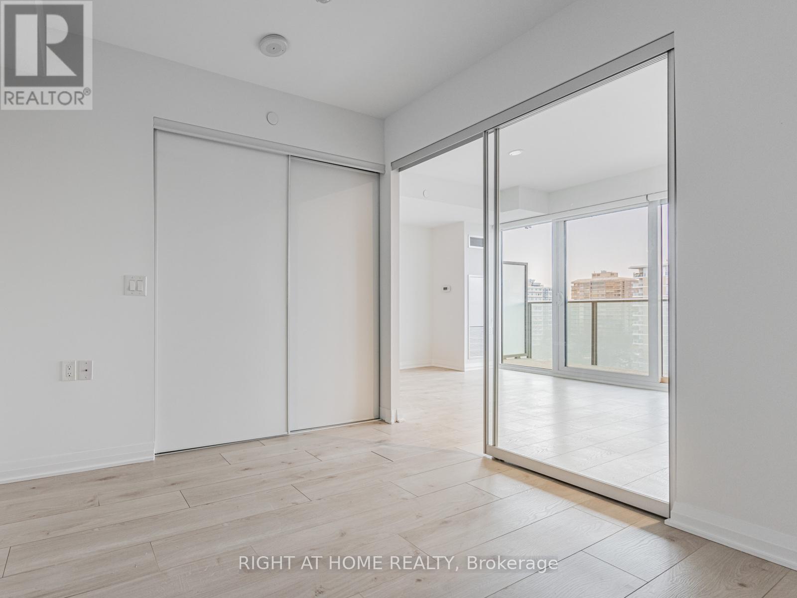 1106 - 99 Foxbar Road, Toronto, Ontario  M4V 0B2 - Photo 17 - C12689722