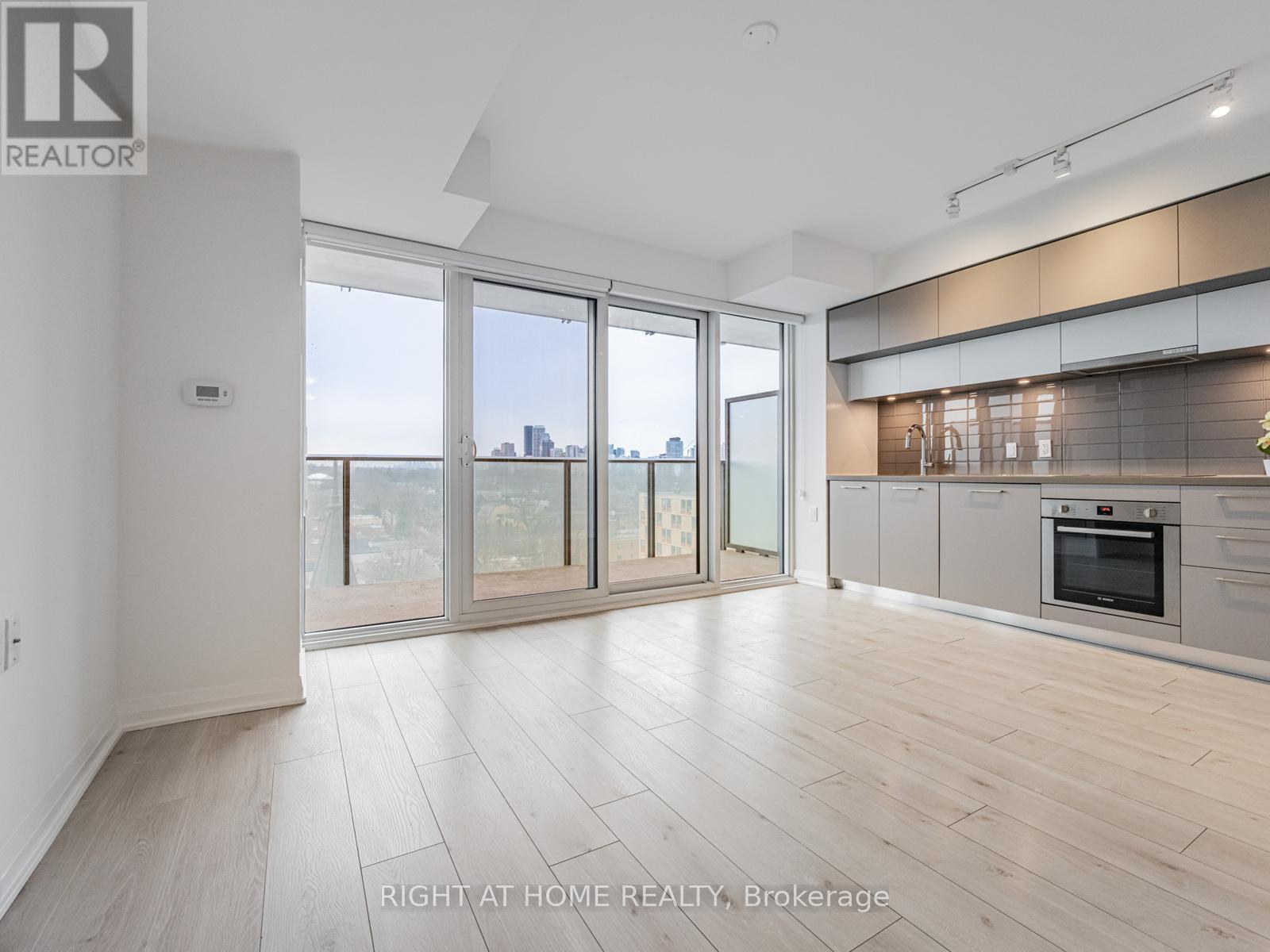 1106 - 99 Foxbar Road, Toronto, Ontario  M4V 0B2 - Photo 6 - C12689722