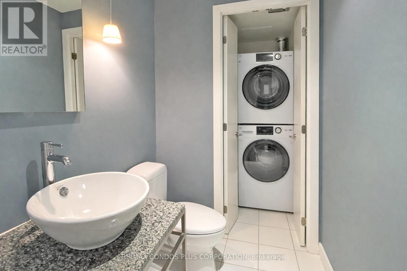 424 - 75 Portland Street, Toronto, Ontario  M5V 2M9 - Photo 21 - C12693174