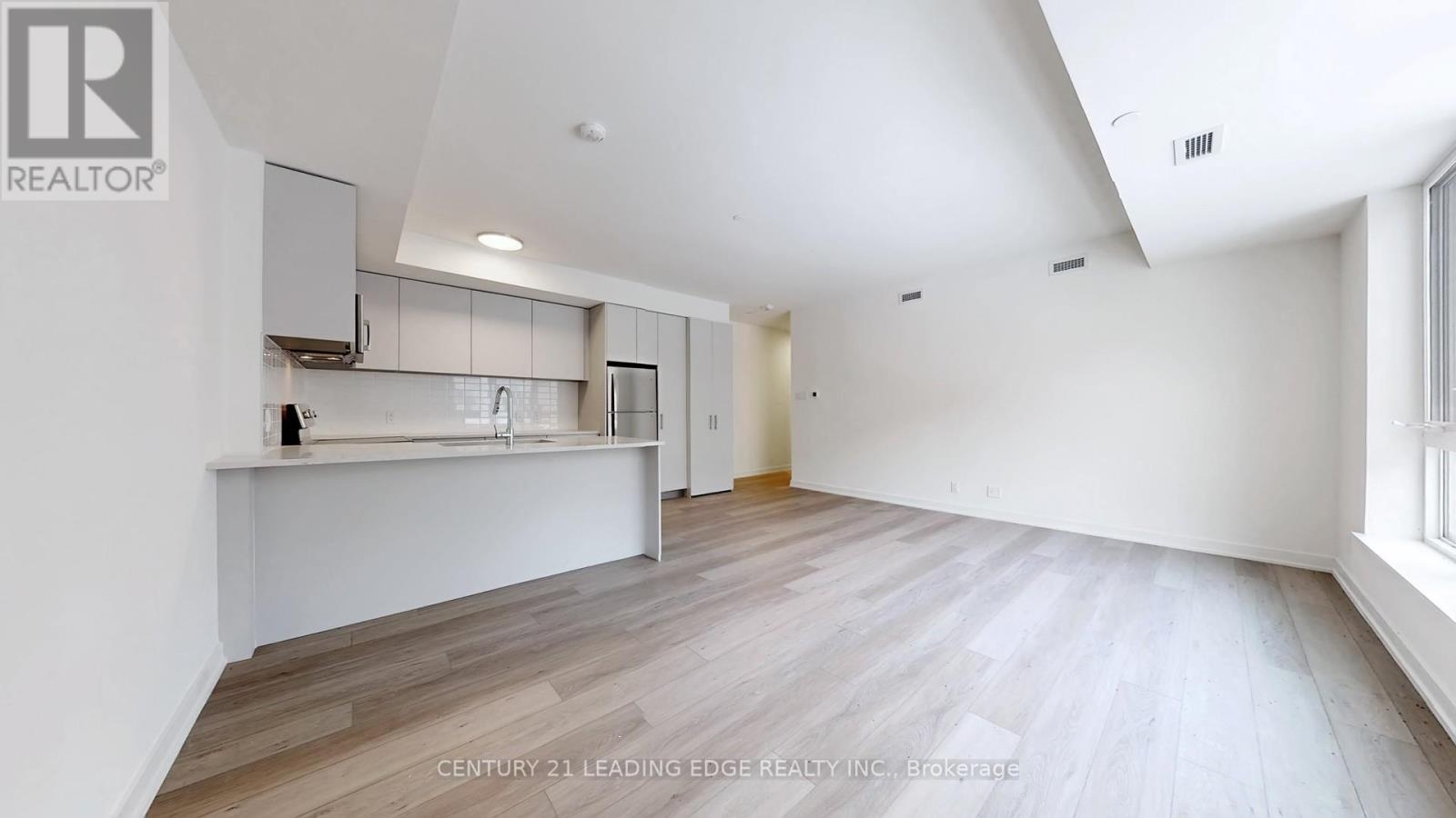 224 - 101 Cathedral High Street, Markham, Ontario  L6C 0P1 - Photo 6 - N12688414