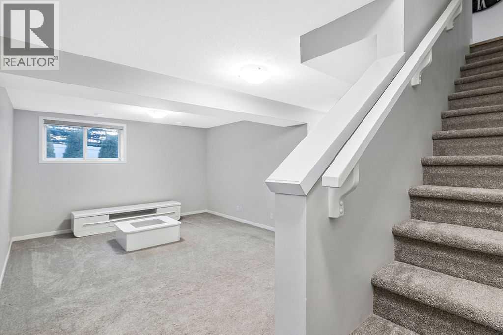 186 West Grove Point Sw, Calgary, Alberta  T3H 1Y7 - Photo 29 - A2278852