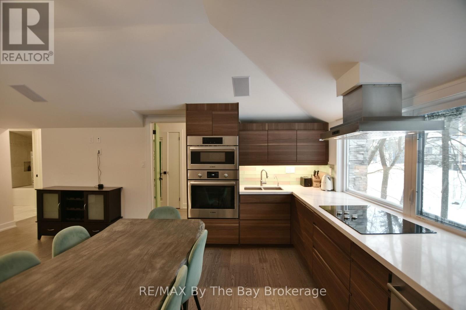 15 61st Street S, Wasaga Beach, Ontario  L9Z 1W1 - Photo 13 - S12703200