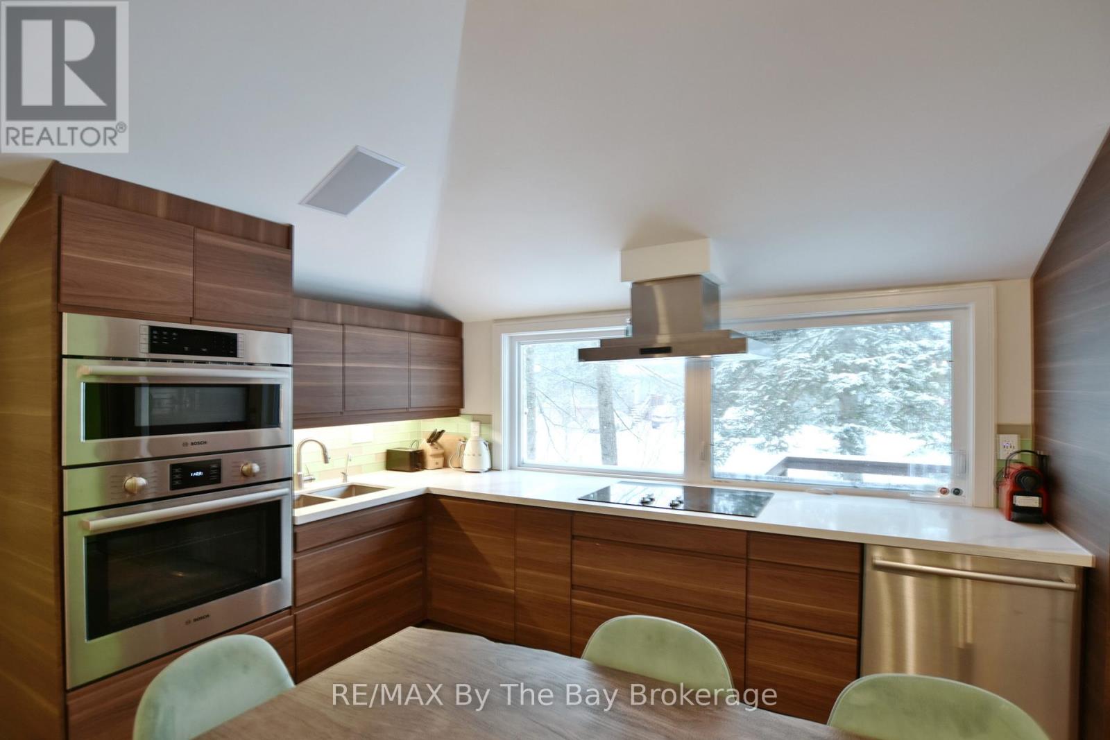 15 61st Street S, Wasaga Beach, Ontario  L9Z 1W1 - Photo 15 - S12703200