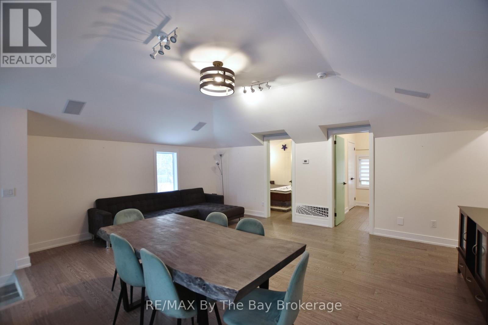 15 61st Street S, Wasaga Beach, Ontario  L9Z 1W1 - Photo 18 - S12703200