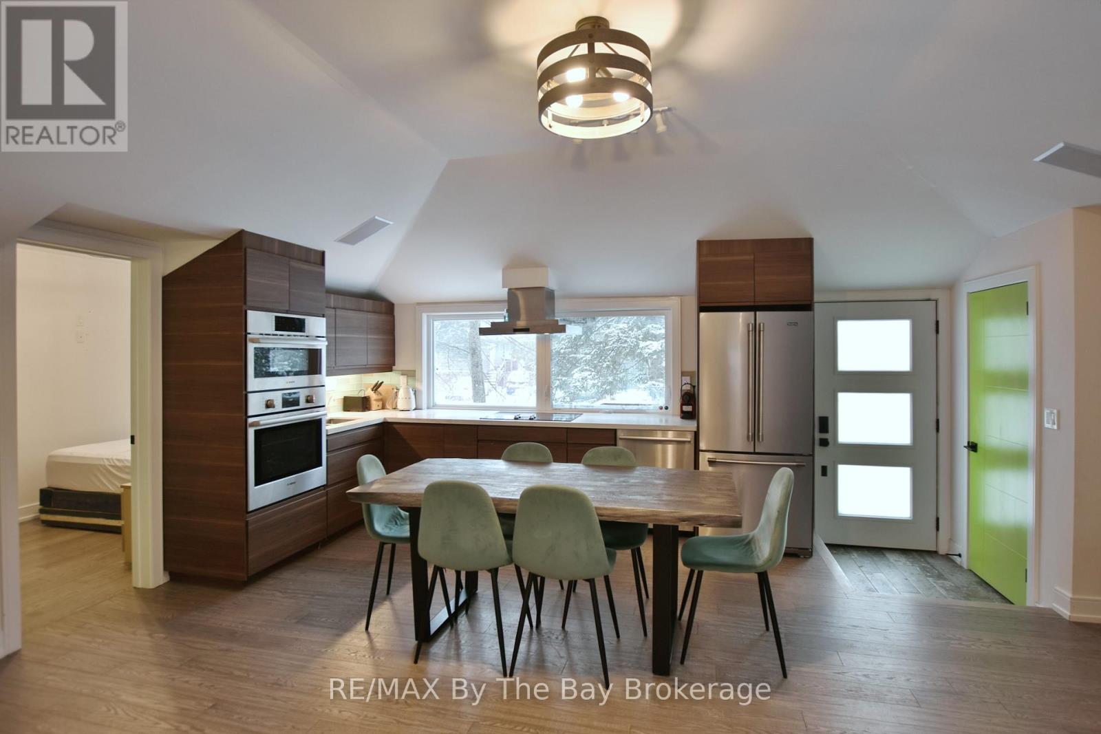 15 61st Street S, Wasaga Beach, Ontario  L9Z 1W1 - Photo 19 - S12703200