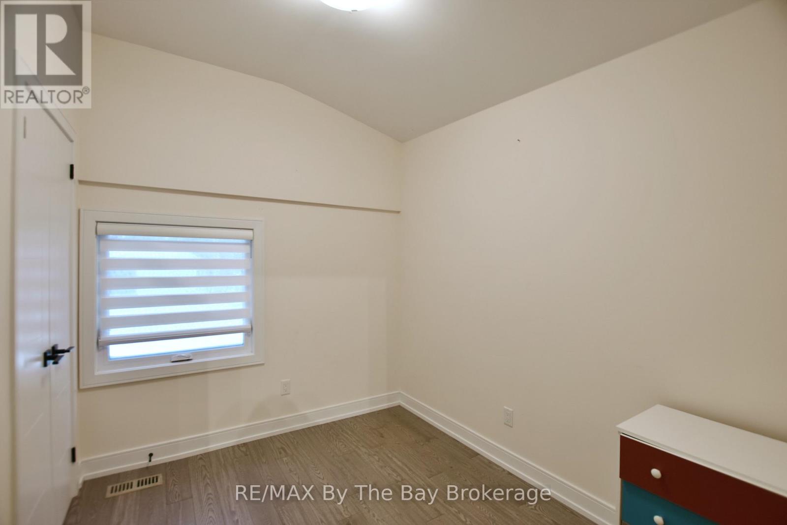 15 61st Street S, Wasaga Beach, Ontario  L9Z 1W1 - Photo 35 - S12703200