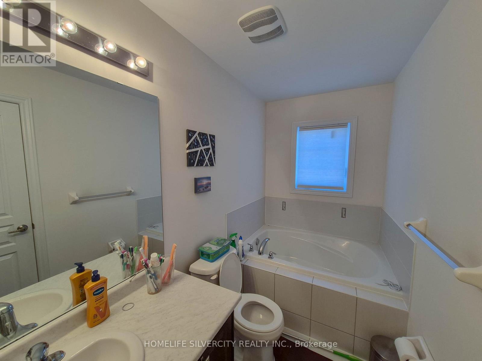 2 Abercove Close, Brampton, Ontario  L6Y 6E6 - Photo 16 - W12702812
