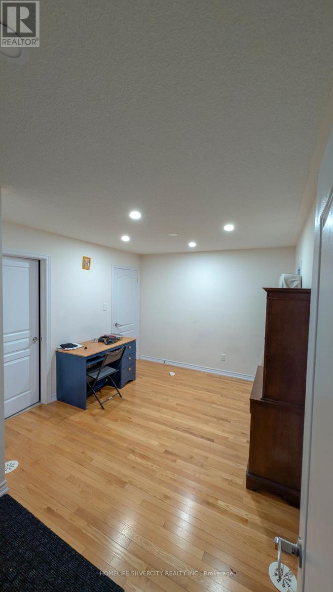 2 Abercove Close, Brampton, Ontario  L6Y 6E6 - Photo 21 - W12702812