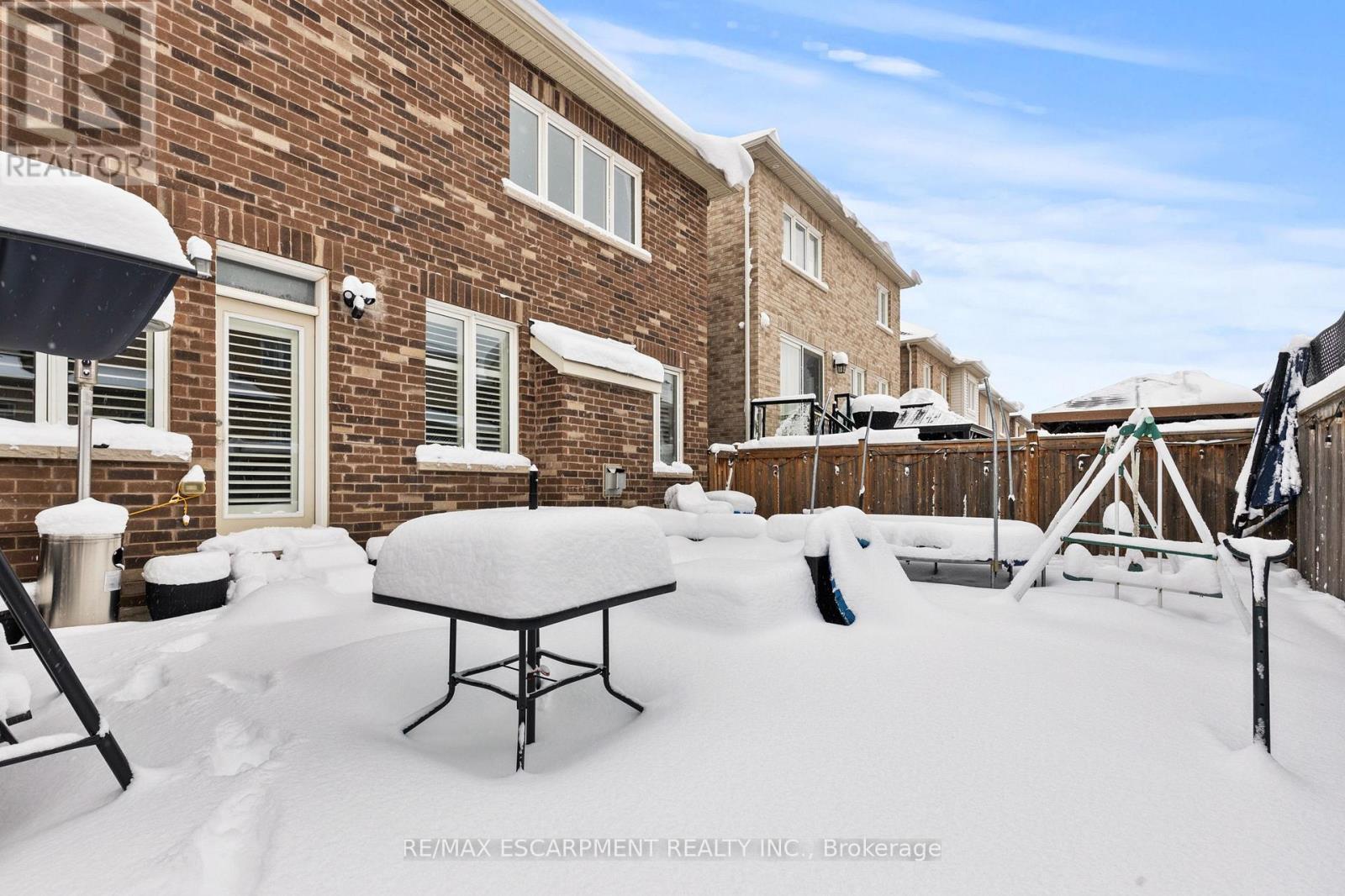 136 Hatt Court, Milton (Fo Ford), Ontario  L9E 1G7 - Photo 44 - W12702874