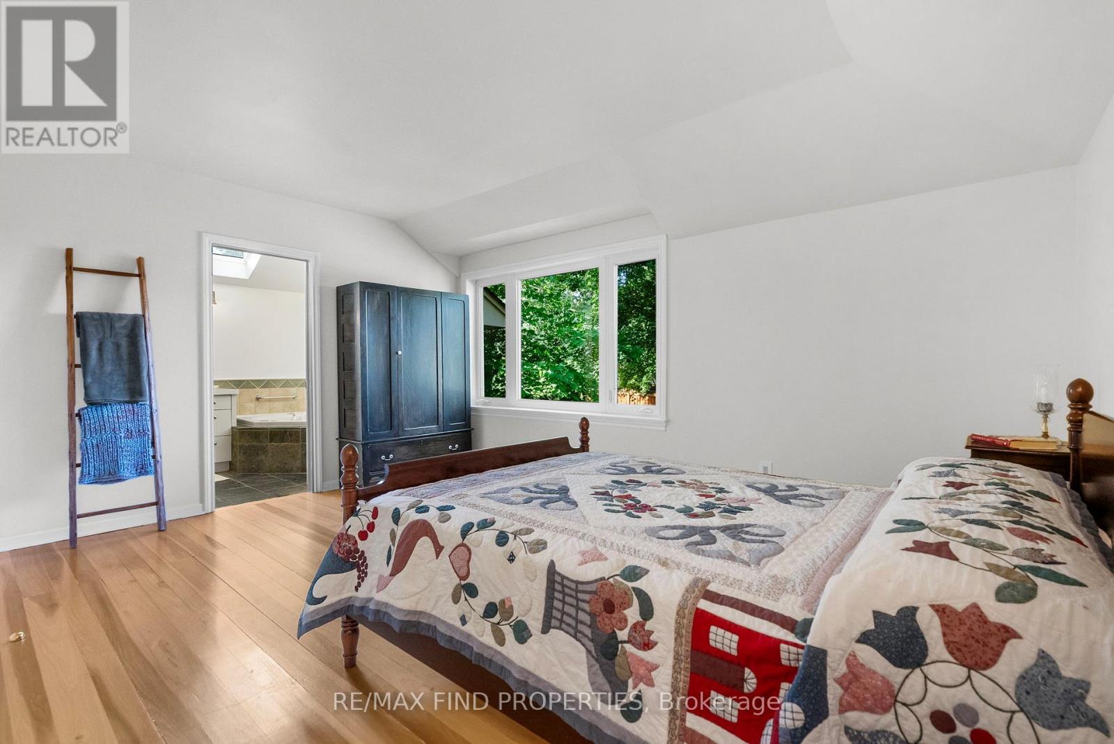 56 Edenvale Crescent, Toronto, Ontario  M9A 4A6 - Photo 27 - W12702882