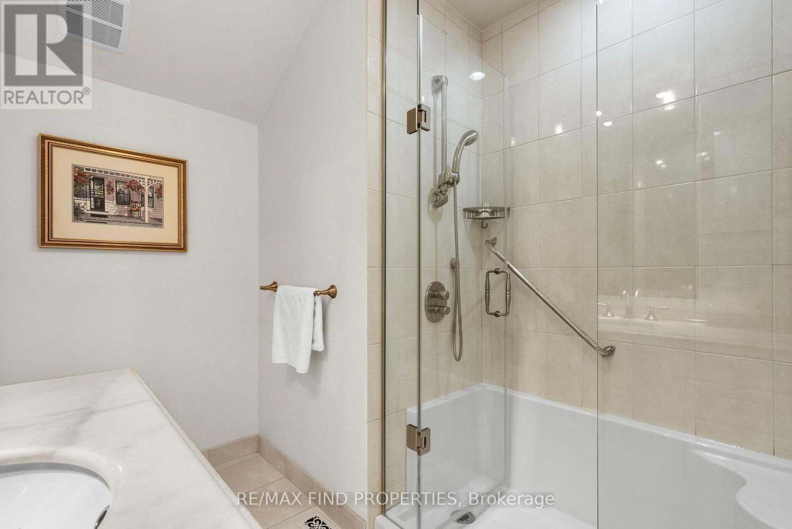 56 Edenvale Crescent, Toronto, Ontario  M9A 4A6 - Photo 29 - W12702882