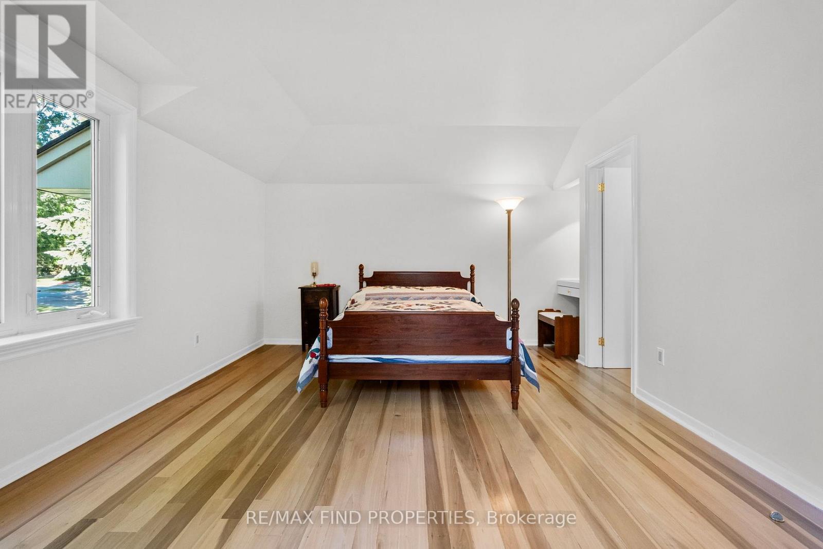 56 Edenvale Crescent, Toronto, Ontario  M9A 4A6 - Photo 30 - W12702882