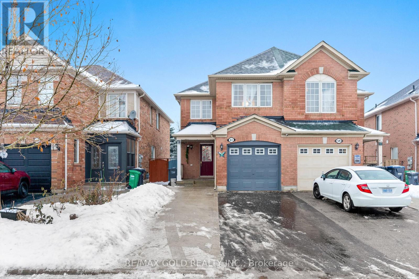 61 BOTTOMWOOD STREET, Brampton, Ontario