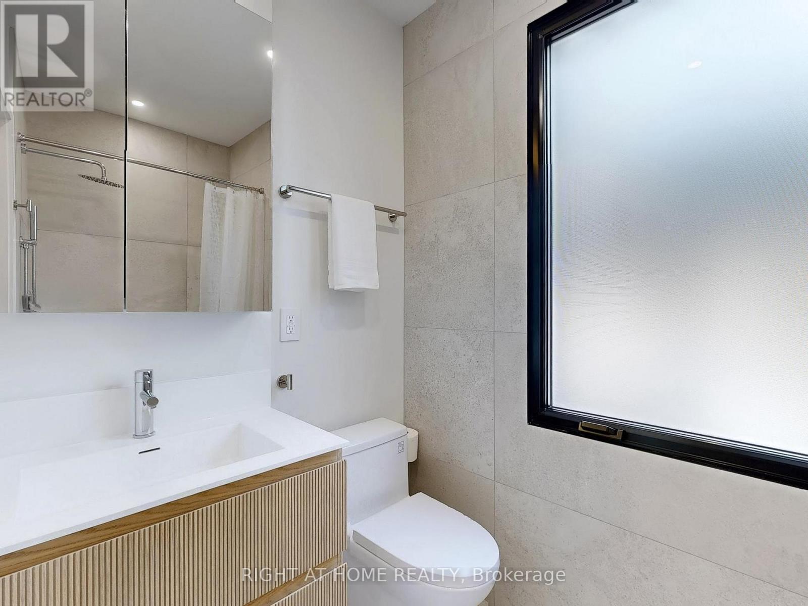 2 - 798 Dovercourt Road, Toronto, Ontario  M6H 2X3 - Photo 22 - W12702966