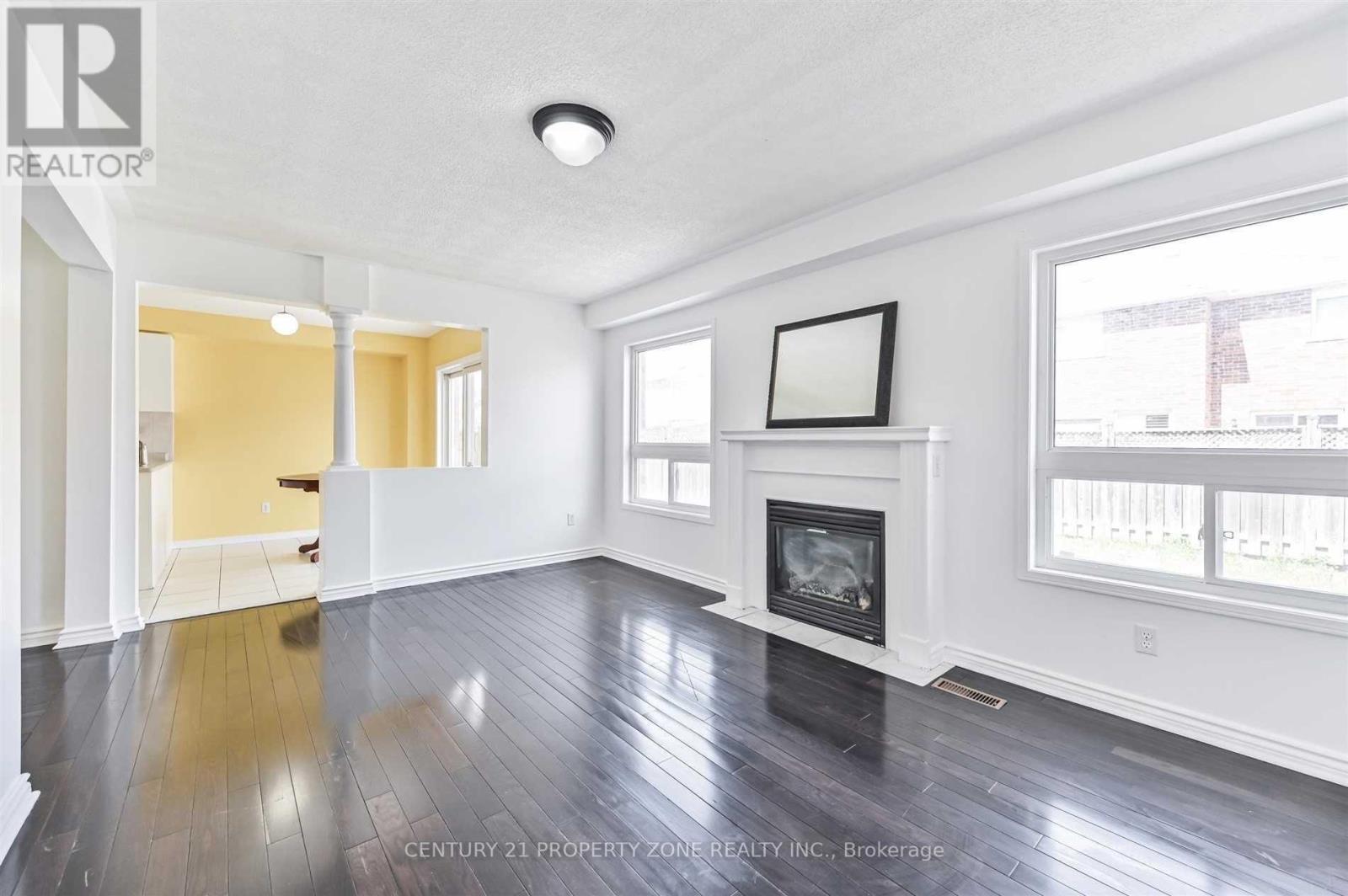 Upper - 36 Schooner Drive, Brampton, Ontario  L7A 3H3 - Photo 4 - W12703056