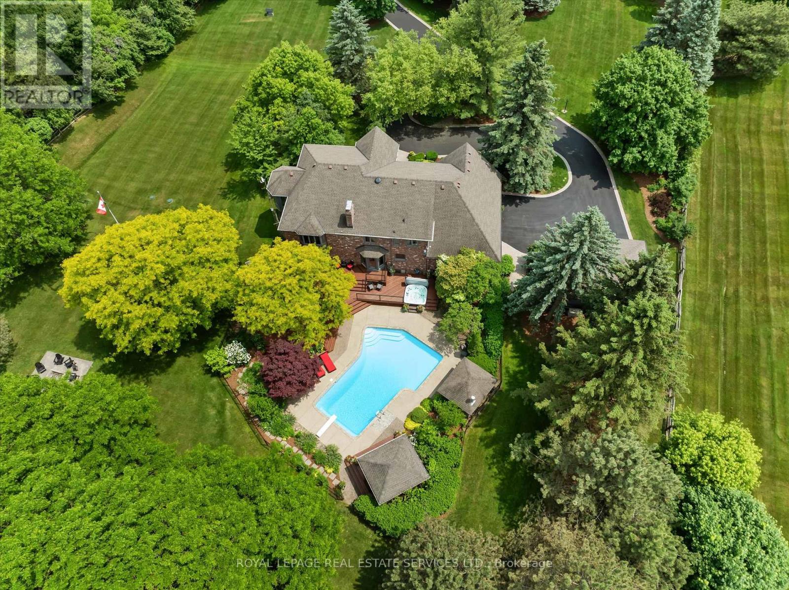 2315 8 Sideroad, Burlington, Ontario  L7P 0M5 - Photo 4 - W12703076