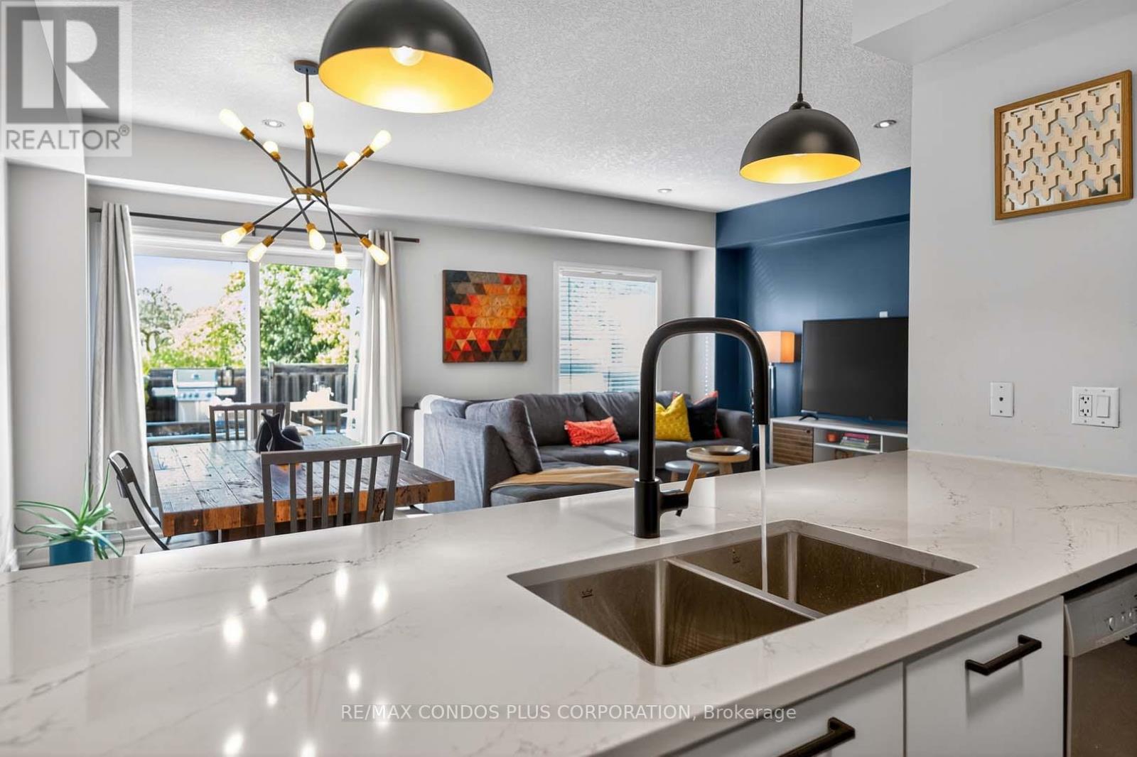 4 - 1491 Plains Road W, Burlington, Ontario  L7T 4H1 - Photo 7 - W12703078