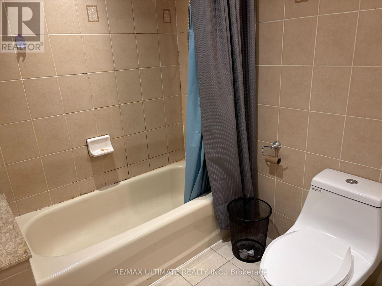 Lower - 1269 Dufferin Street, Toronto, Ontario  M6H 4C2 - Photo 9 - W12703084