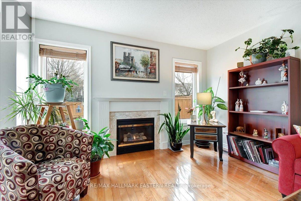 27 Primeau Avenue, Whitby (Brooklin), Ontario  L1M 2B7 - Photo 7 - E12703238