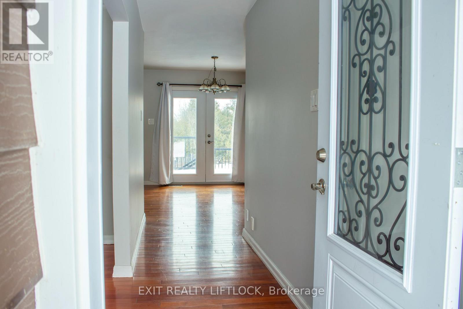 2105 Deer Bay Road, Selwyn, Ontario  K0L 2H0 - Photo 3 - X12703144