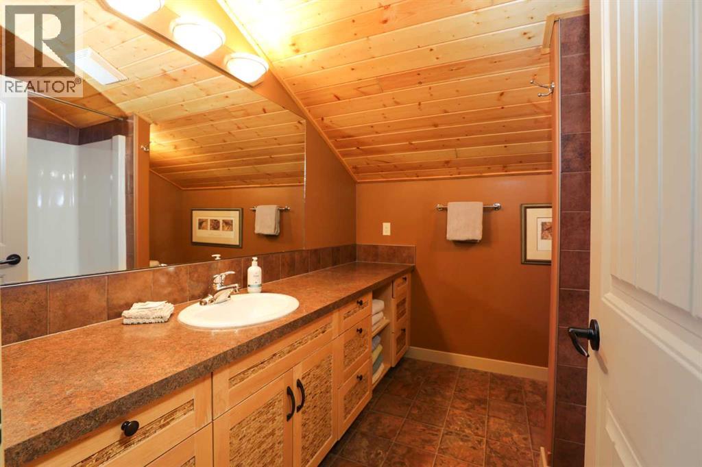 421 Castle Mountain Way, Rural Pincher Creek No. 9, Alberta  T0K 1W0 - Photo 35 - A2274142