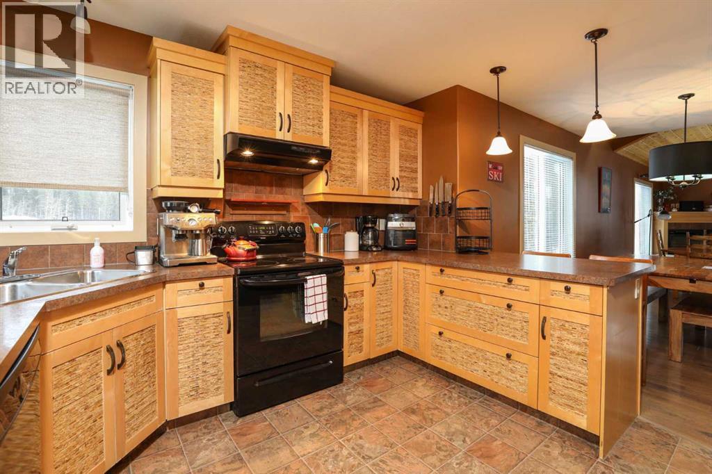 421 Castle Mountain Way, Rural Pincher Creek No. 9, Alberta  T0K 1W0 - Photo 14 - A2274142