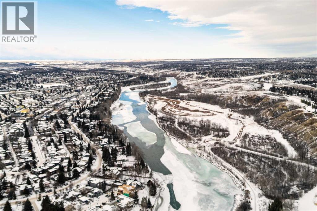 6002 Bow Crescent Nw, Calgary, Alberta  T3B 2B9 - Photo 35 - A2278987