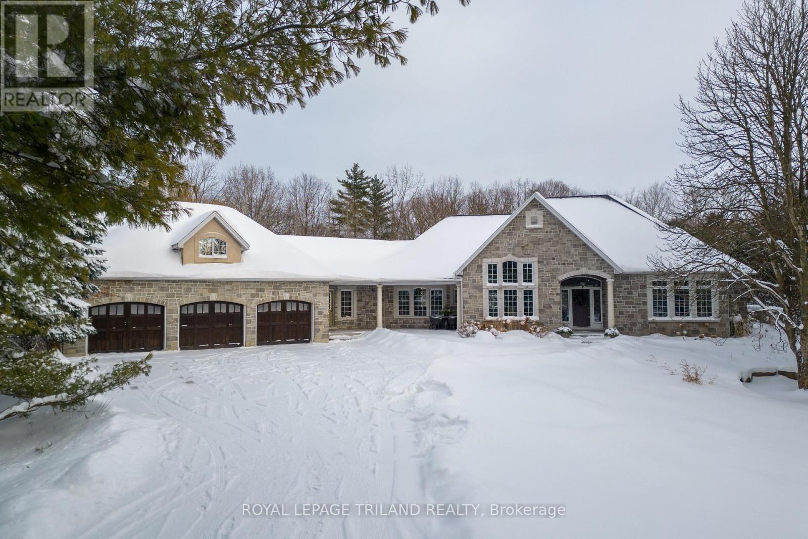 9389 ELVIAGE DRIVE, London South, Ontario