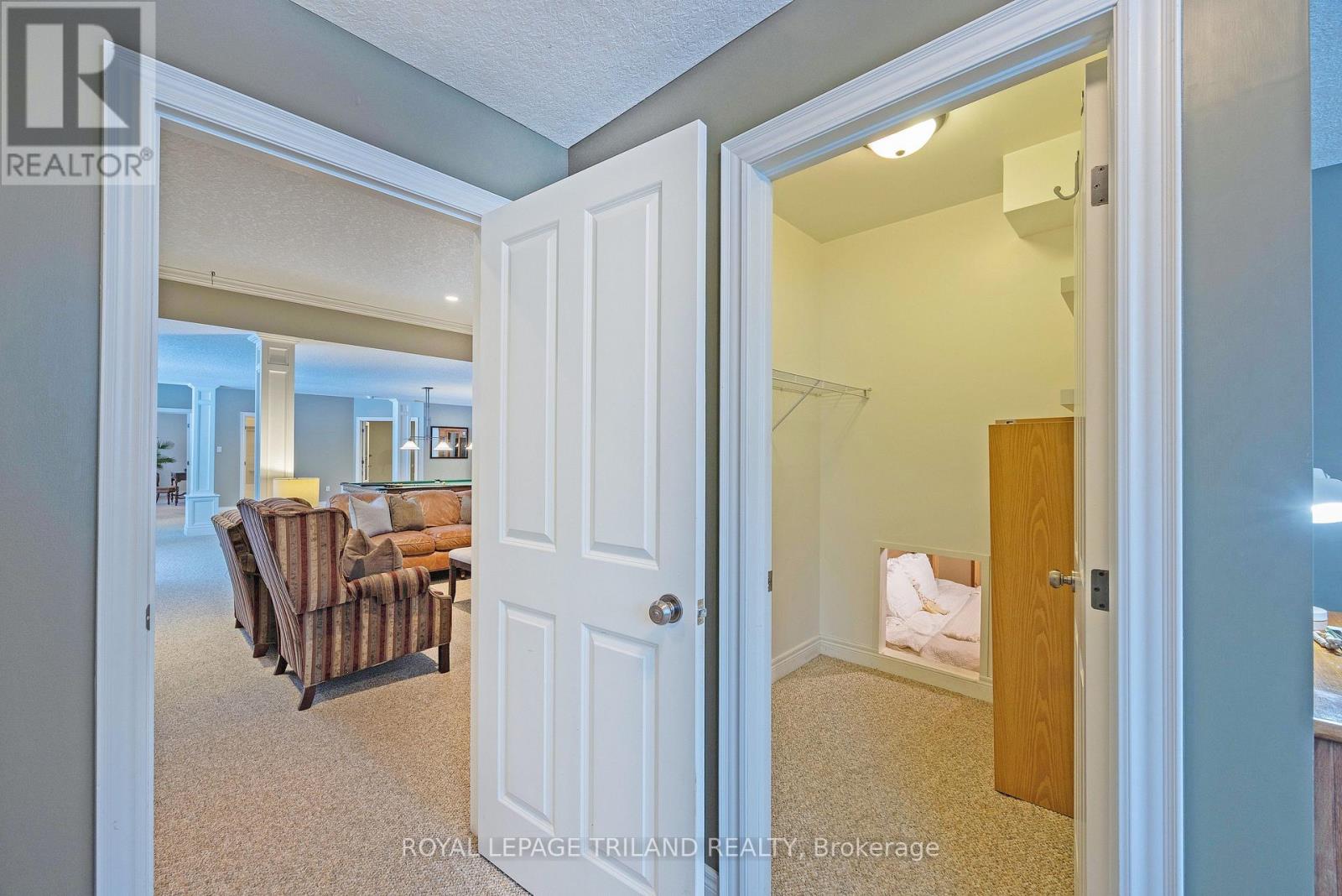 9389 Elviage Drive, London South, Ontario  N6K 4R8 - Photo 39 - X12703182