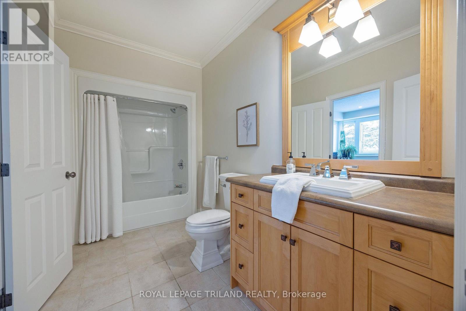 9389 Elviage Drive, London South, Ontario  N6K 4R8 - Photo 41 - X12703182