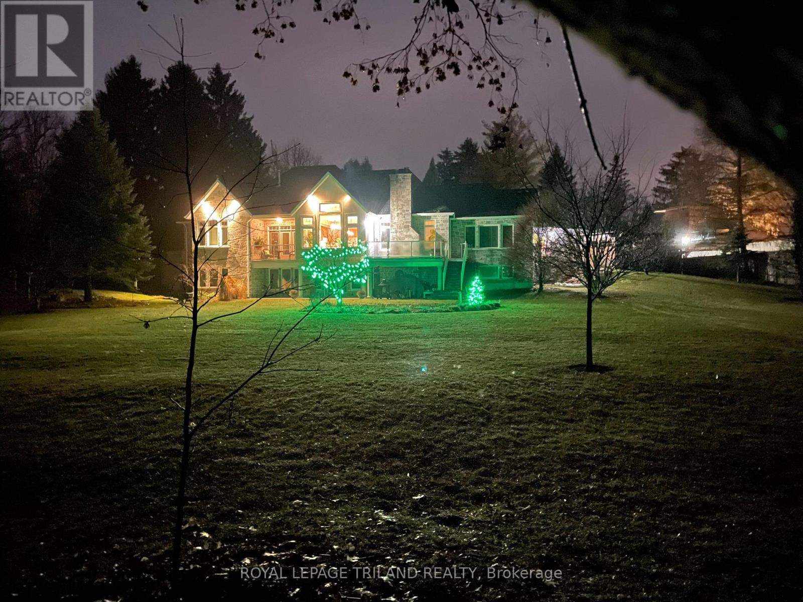 9389 Elviage Drive, London South, Ontario  N6K 4R8 - Photo 50 - X12703182