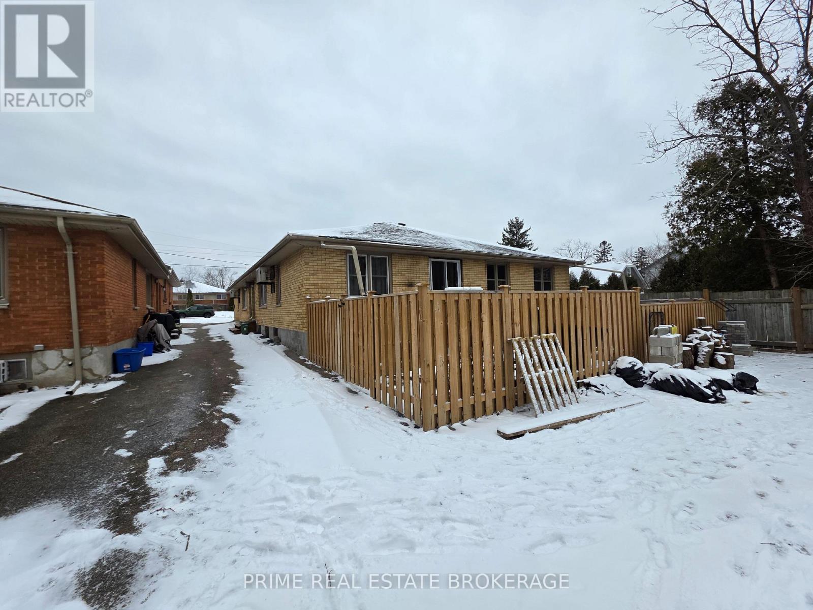 246 Greenwood Avenue, London South, Ontario  N6J 3G4 - Photo 3 - X12703186