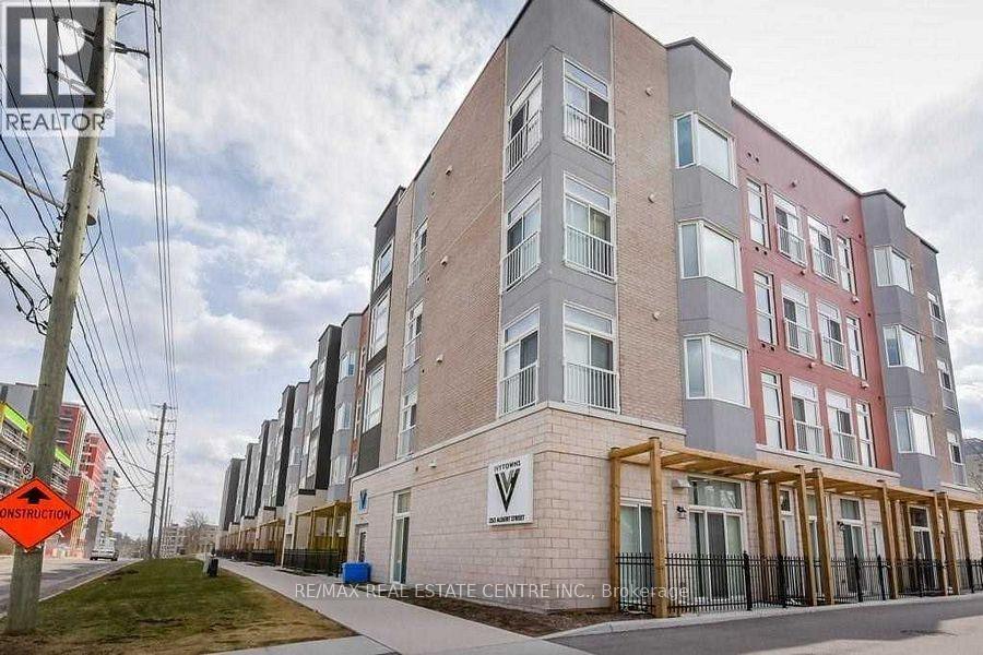 102 - 253 Albert Street, Waterloo, Ontario  N2L 3T7 - Photo 2 - X12702814