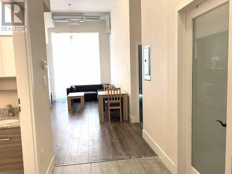 102 - 253 Albert Street, Waterloo, Ontario  N2L 3T7 - Photo 3 - X12702814