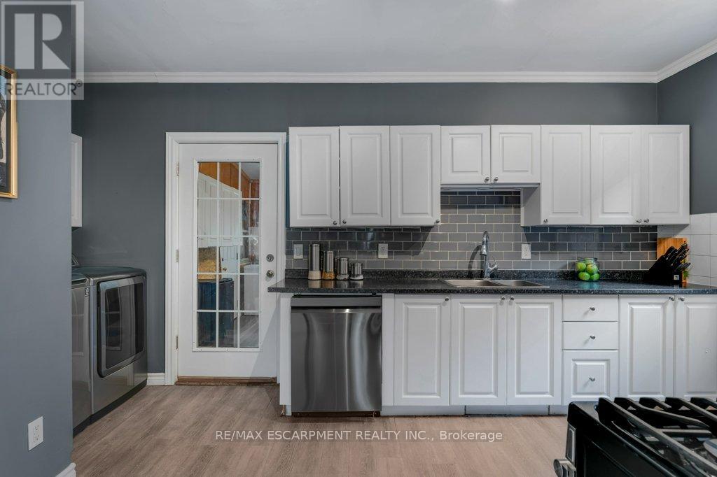 6 Glanville Avenue, Brantford, Ontario  N3S 2Y7 - Photo 15 - X12702892