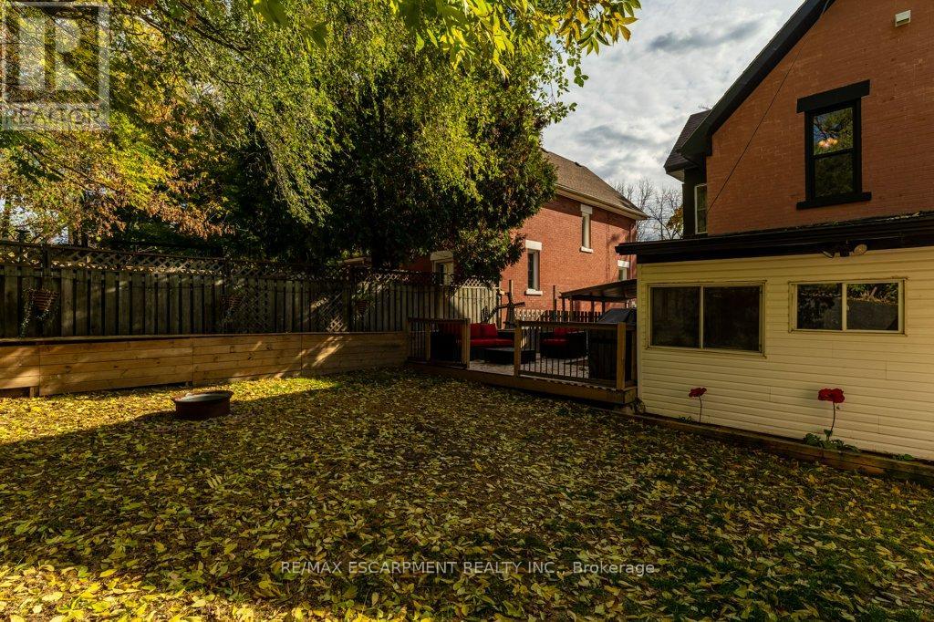 6 Glanville Avenue, Brantford, Ontario  N3S 2Y7 - Photo 40 - X12702892