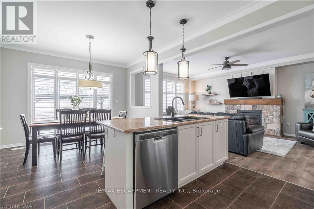 115 Larry Crescent, Haldimand, Ontario  N3W 0B2 - Photo 11 - X12702936