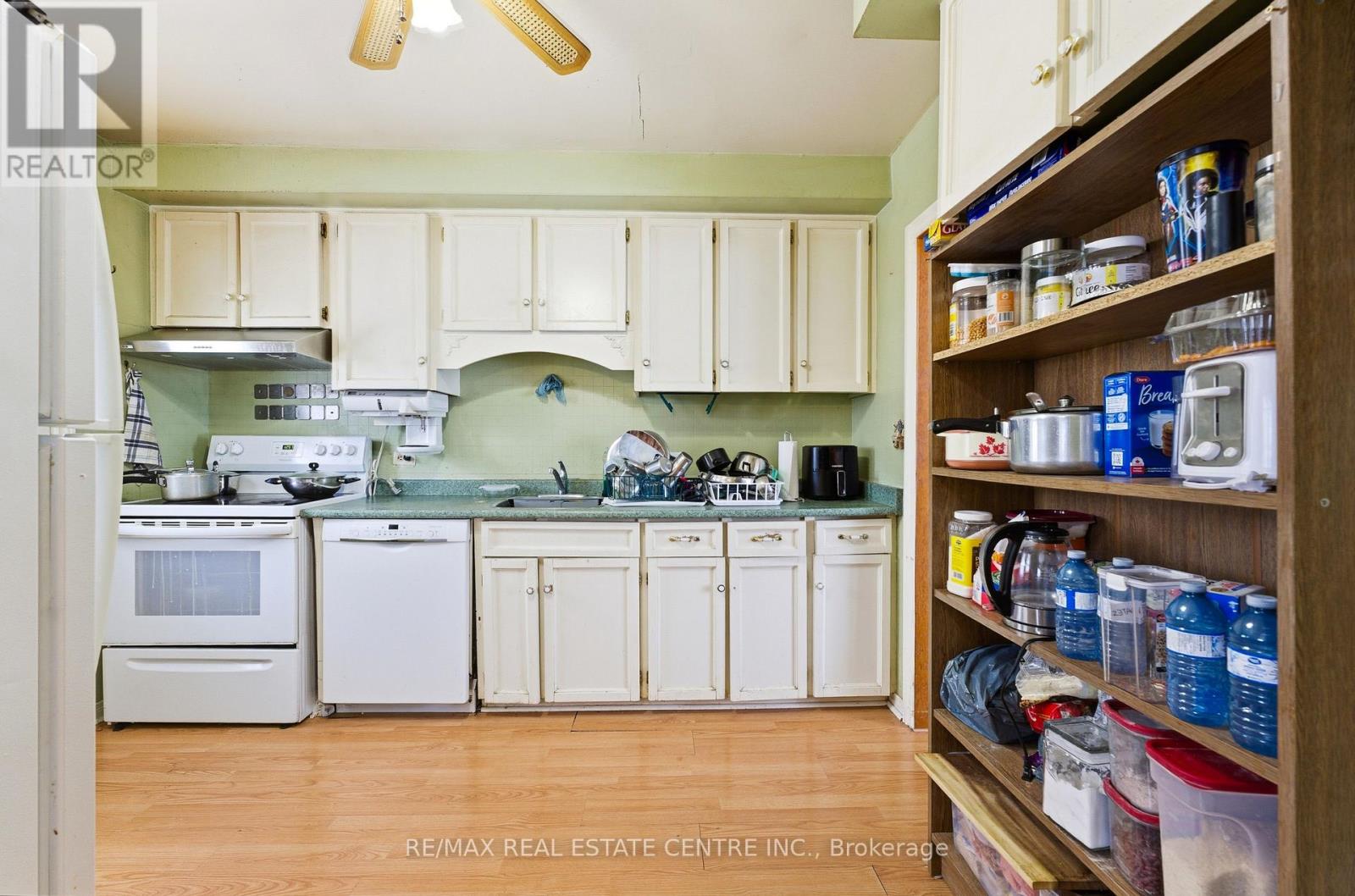 640 Bridge Street E, Belleville (Belleville Ward), Ontario  K8N 1S5 - Photo 11 - X12702952