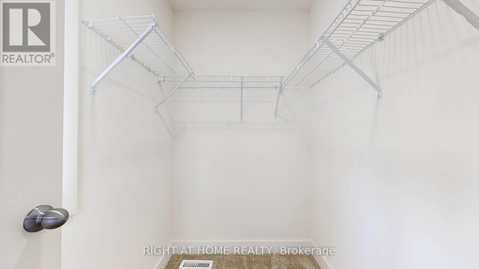 1608 Capri Crescent, London North, Ontario  N6G 0S8 - Photo 34 - X12702956